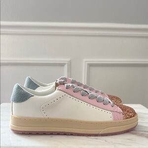 Steve Madden Stylish Sneakers with Glitter Accents